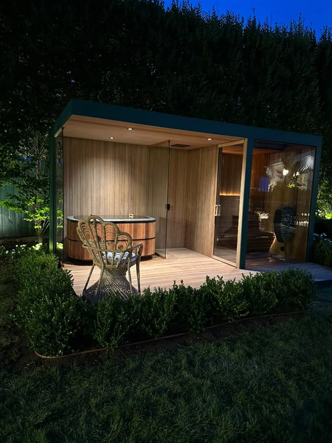 Custom indoor vs. outdoor saunas in New Jersey